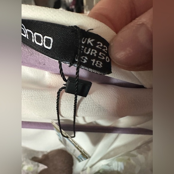 Boohoo Kimono - Picture 2 of 2